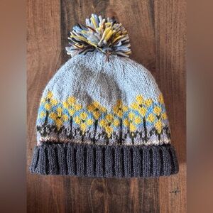 Women Beanie Handmade in Nepal 100% Wool with Liner- Floral